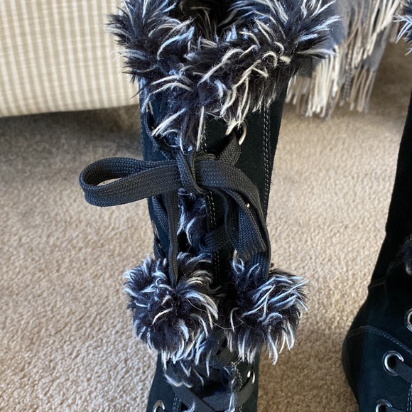 Suede boots - Picture 5 of 9